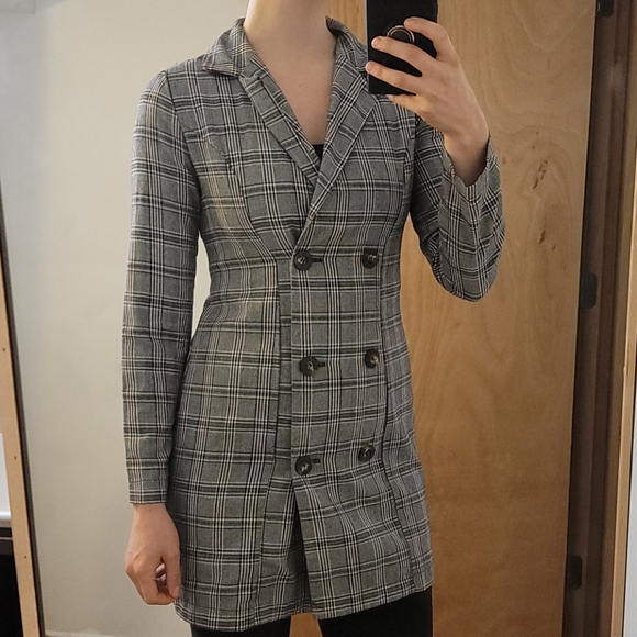 Charlotte Russe plaid blazer jacket/dress - Picture 2 of 9